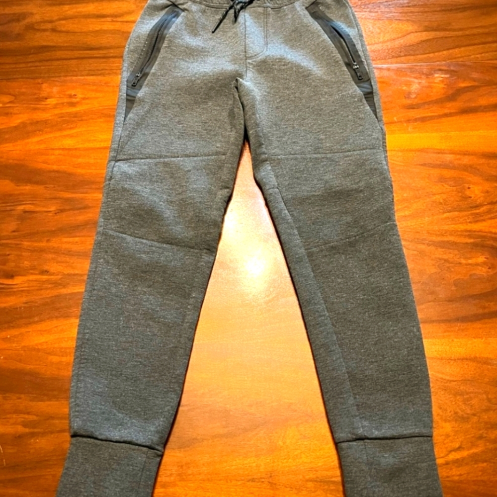 AE joggers